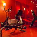 Home Aparthotel 4*