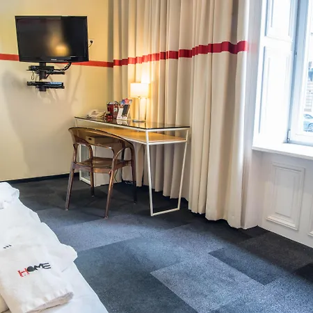 Home Aparthotel 4* Krakkó