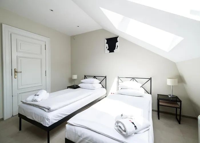 Home Aparthotel Apartmanhotel 4*