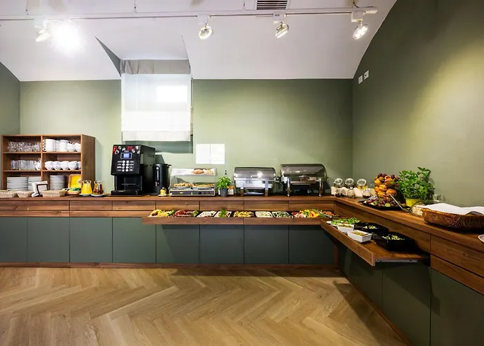 Apartmanhotel Home Aparthotel 4*