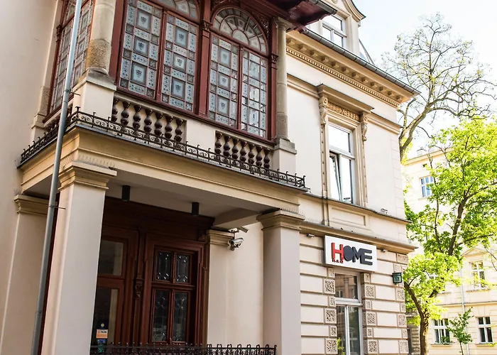 Home Aparthotel Apartmanhotel 4*