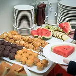 Home Aparthotel 4*