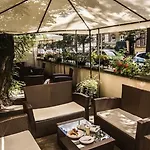 Home Aparthotel