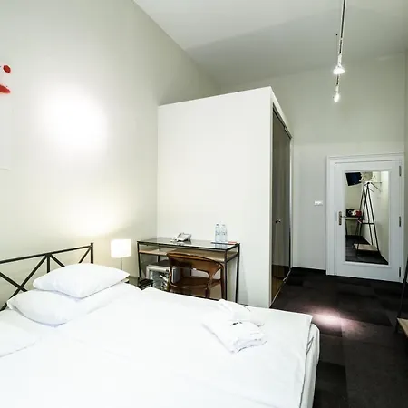 Home Hotel 4*