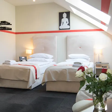 Home Hotel
