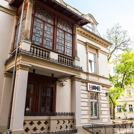 Aparthotel Home Aparthotel 4*