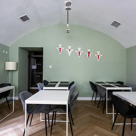 Home Hotel