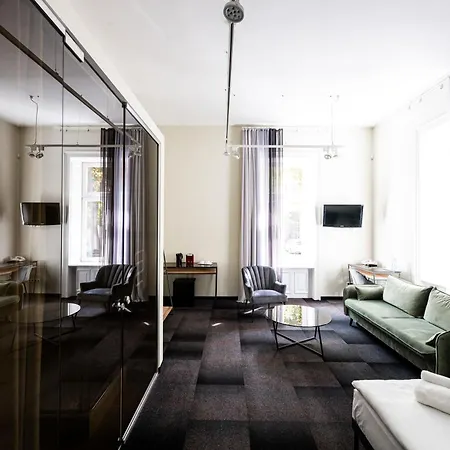 Home Aparthotel