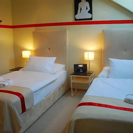 Home Hotel Aparthotel