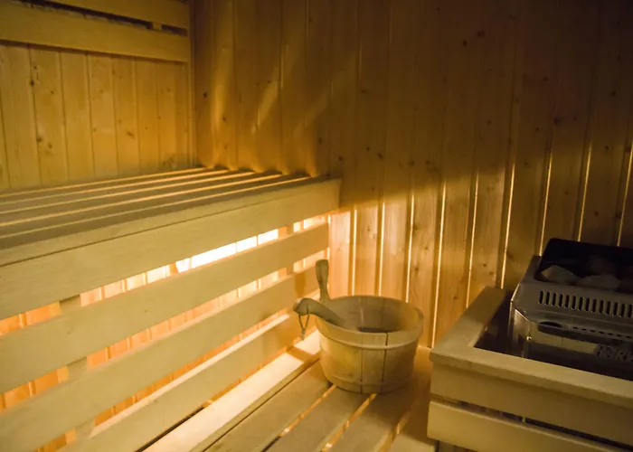 Home Aparthotel Краков