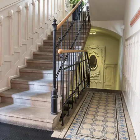 Home Aparthotel شقة فندقية كراكوفيا