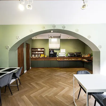 Home Aparthotel 4* Krakkó