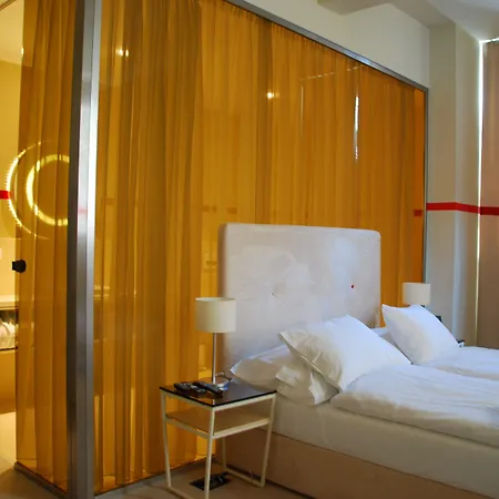 Home Aparthotel Aparthotel