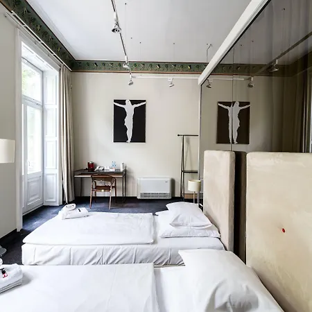 Home Aparthotel 4* Cracovie