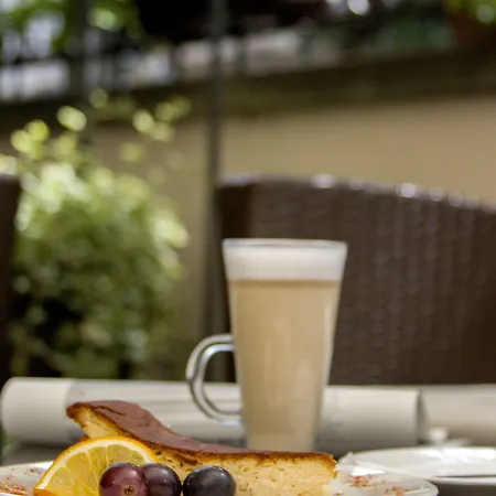 Lejlighedshotel Home Aparthotel 4*